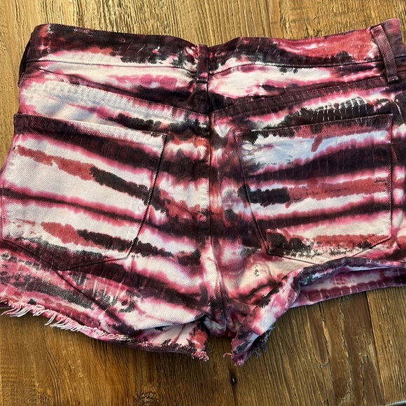 Agolde tie dye denim shorts - Picture 3 of 5